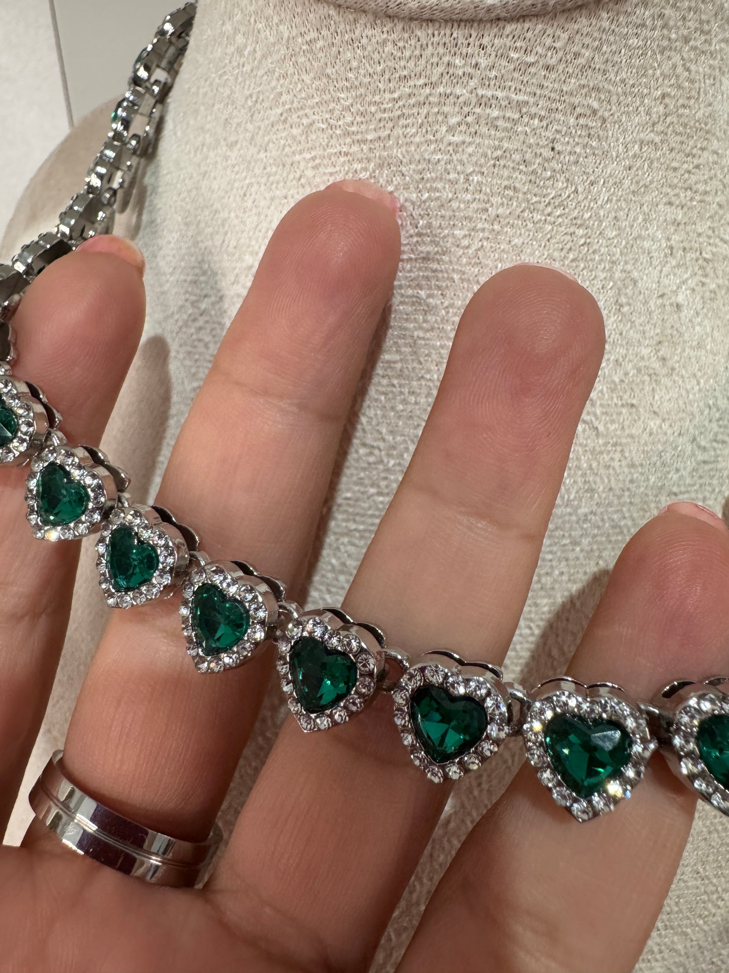 Collar glamour verde