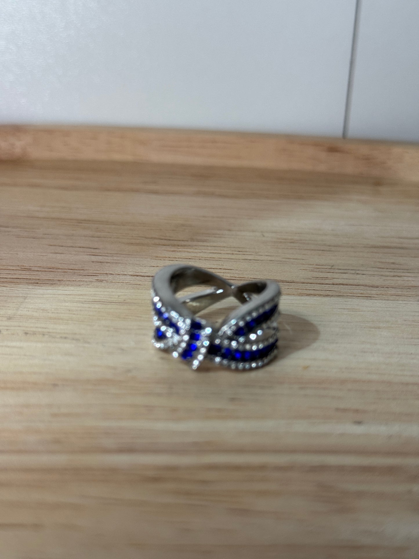 Anillo lazito