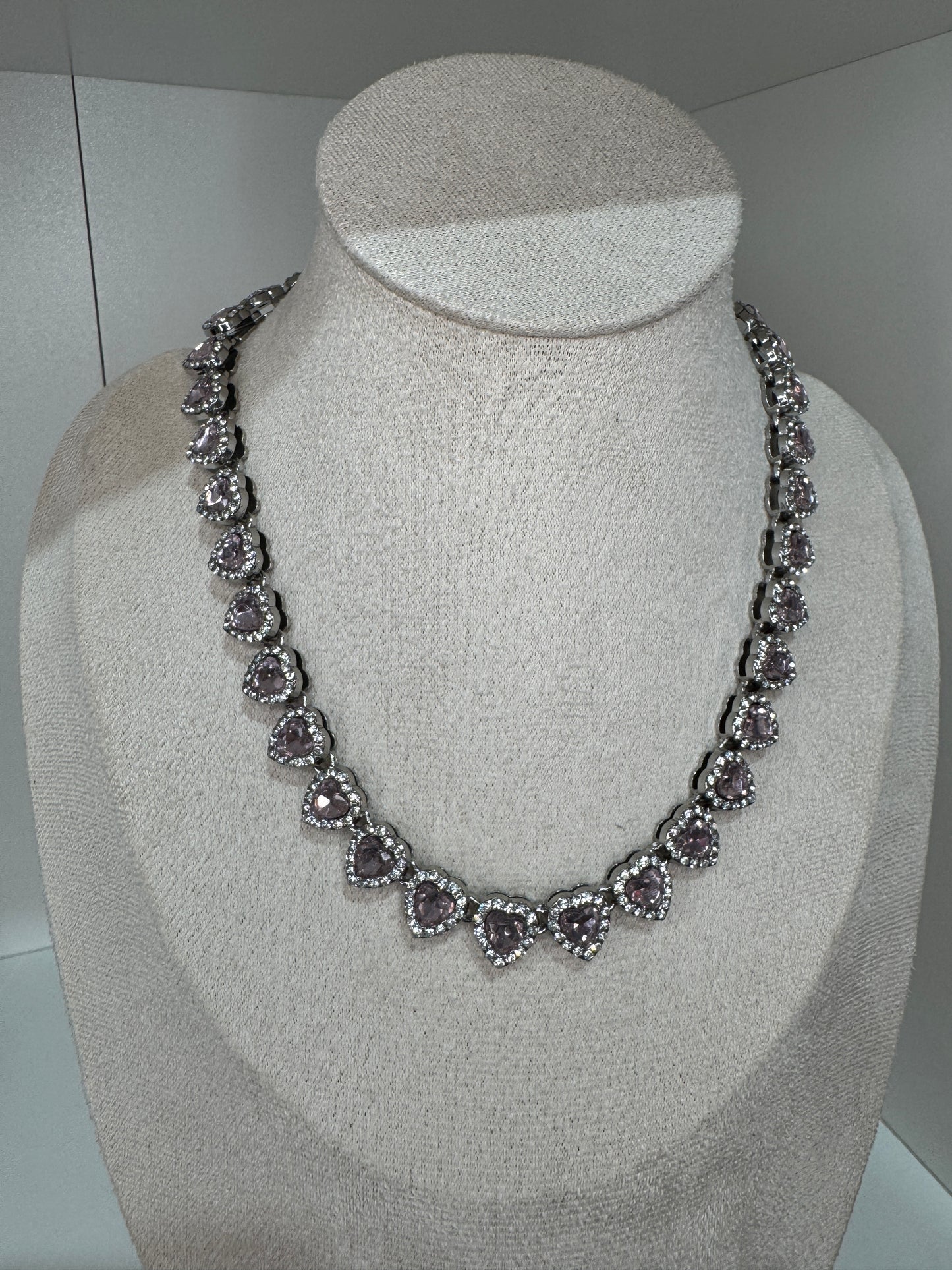 Collar glamour