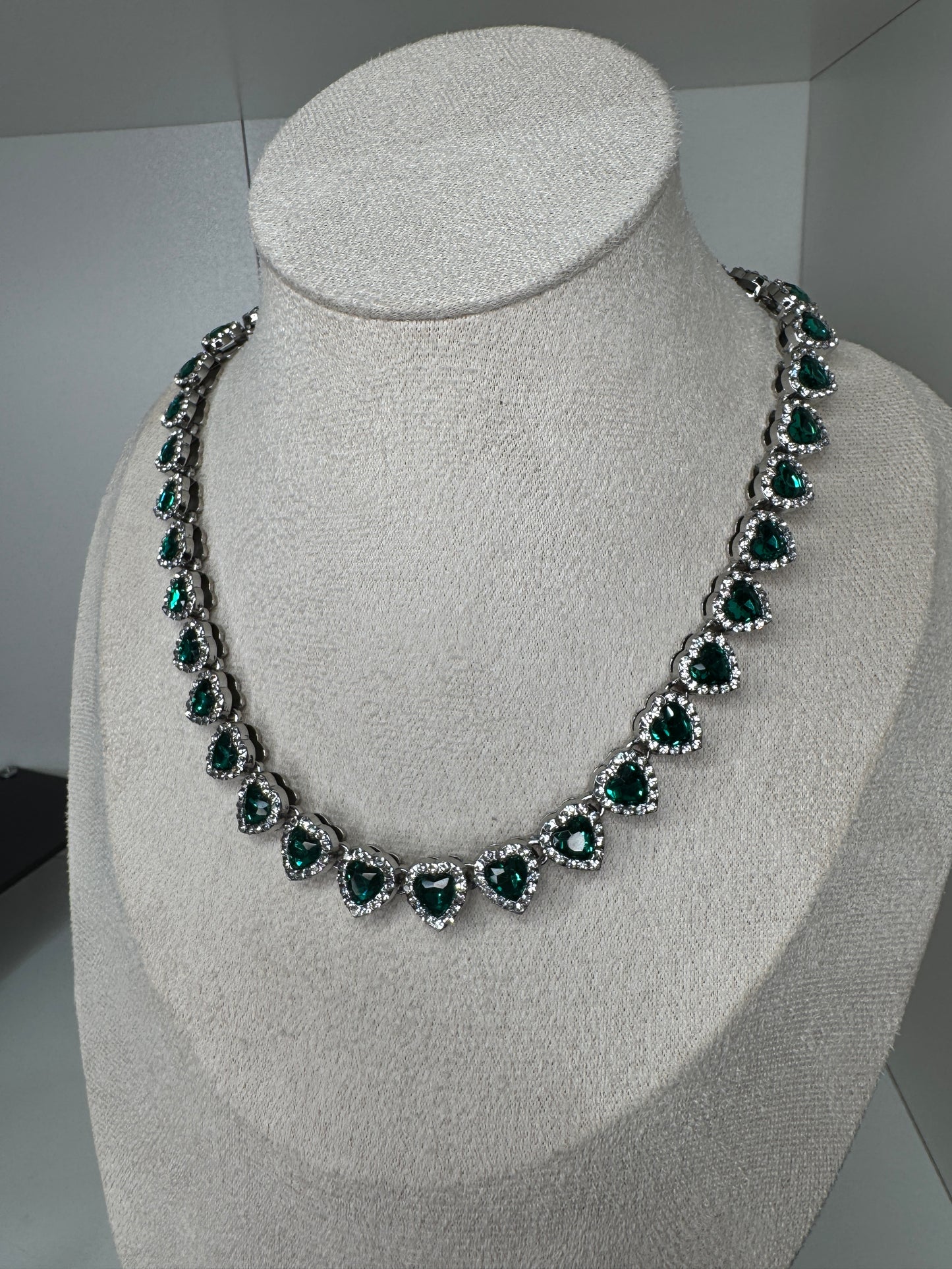 Collar glamour verde