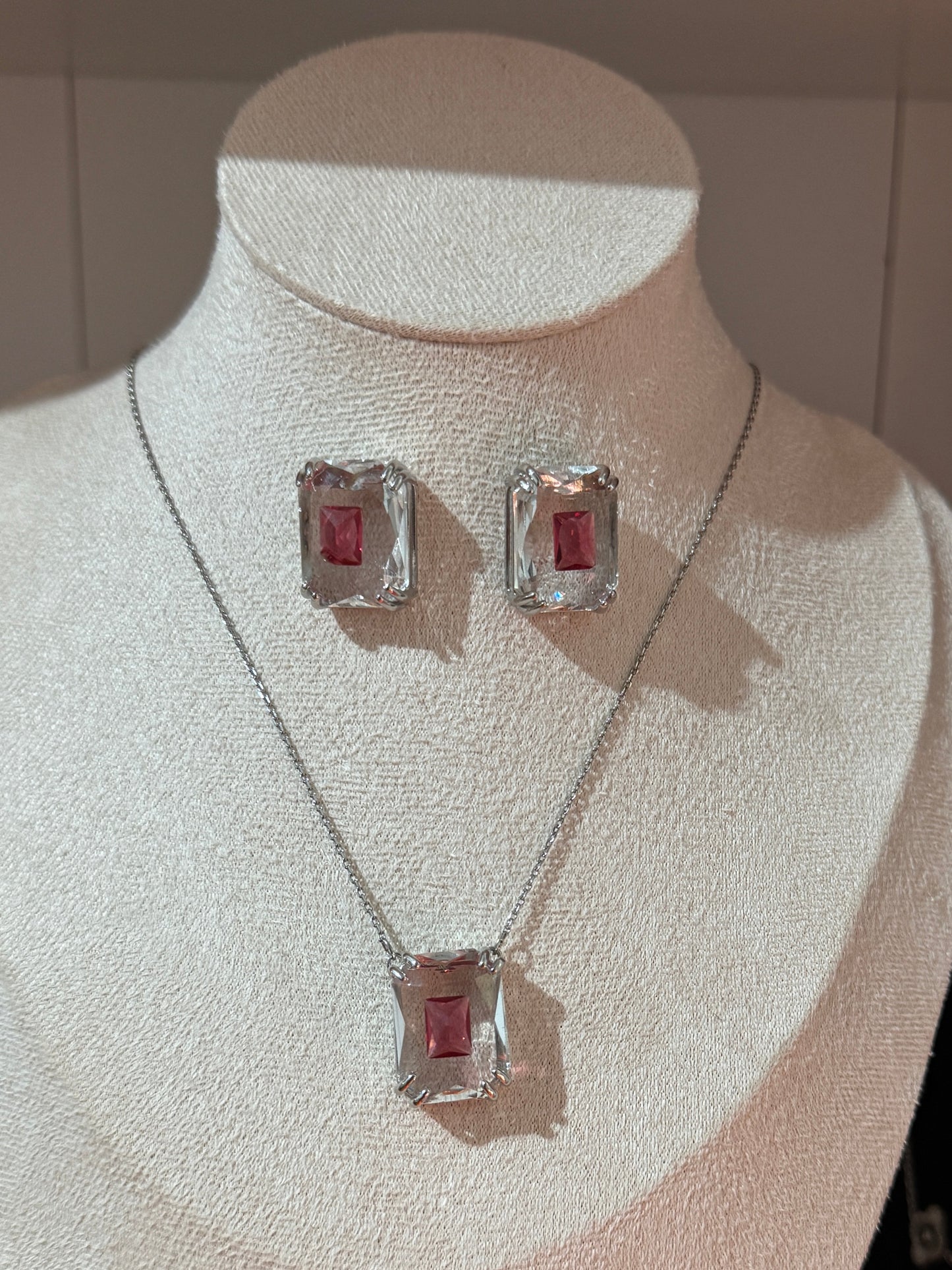 Conjunto transparente
