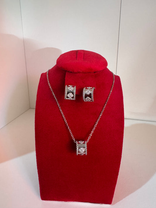 Conjunto trendy plateado